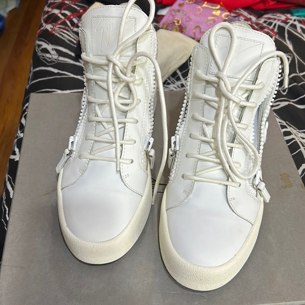 White winged Giuseppe zanotti sneakers
